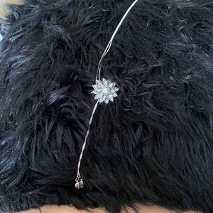 Clear star shape necklace